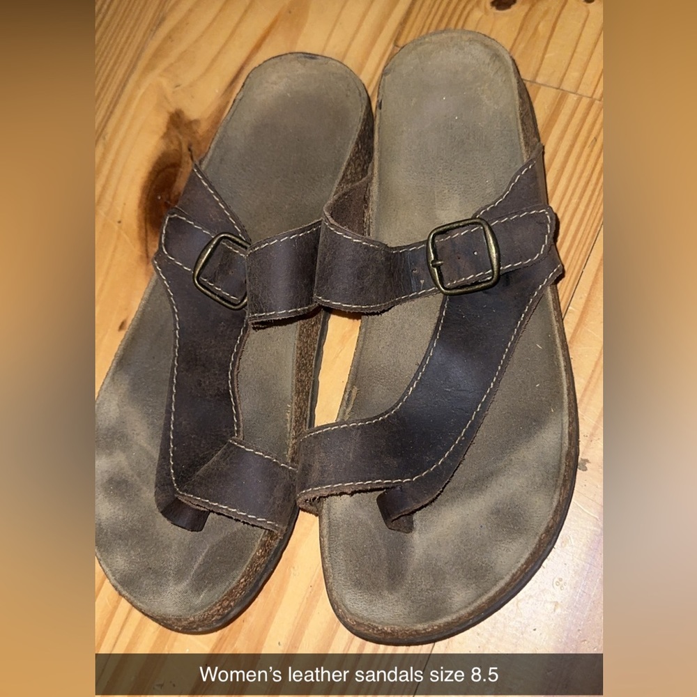 Women’s Leather Sandals Size 8.5